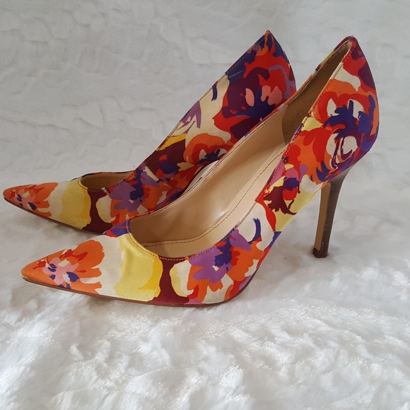 Marc Fisher Shoes - Marc Fisher floral heels size 7M